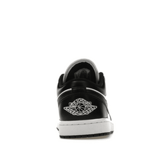 Air Jordan 1 Low Panda - Sneakerzone