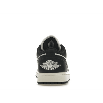 Air Jordan 1 Low SE Vintage Panda - Sneakerzone
