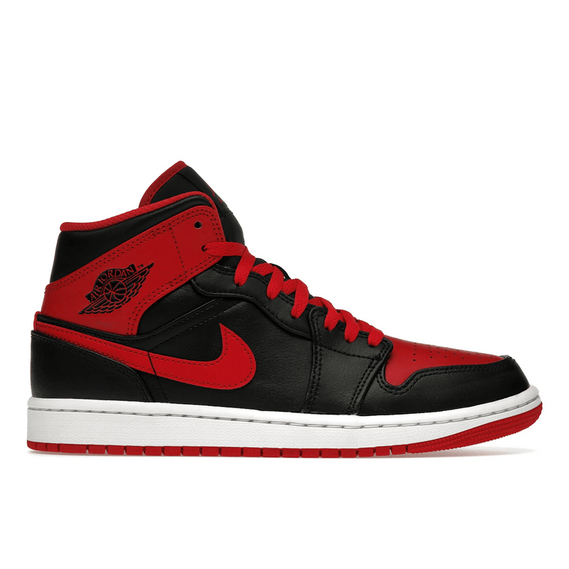 Air Jordan 1 Mid Alternate Bred product image