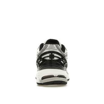 New Balance 1906R Silver Black - Sneakerzone