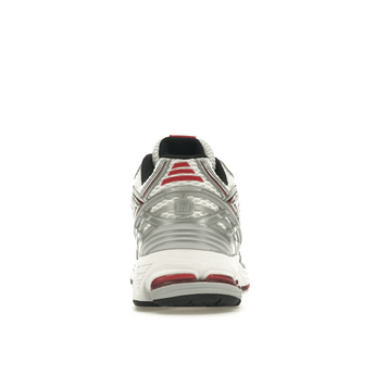 New Balance 1906R Silver Classic Crimson - Sneakerzone