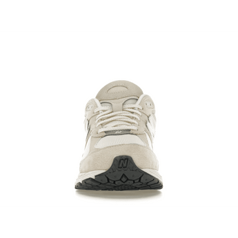 New Balance 2002R Off White - Sneakerzone
