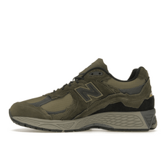 New Balance 2002R Protection Pack Dark Moss - Sneakerzone