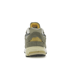 New Balance 2002R Protection Pack Mirage Grey - Sneakerzone