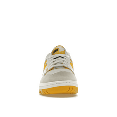 New Balance 550 Sea Salt Varsity Gold - Sneakerzone