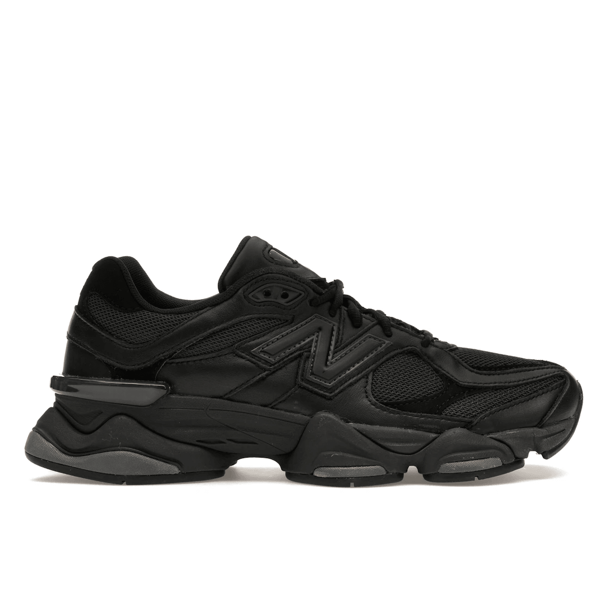 New Balance 9060 Triple Black Leather - Sneakerzone