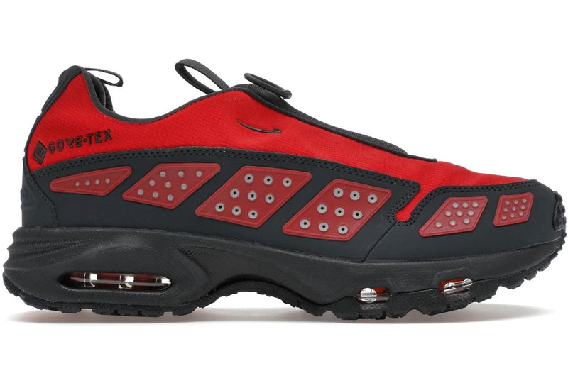 Nike Air Max Sunder Gore-Tex Hyper Crimson product image