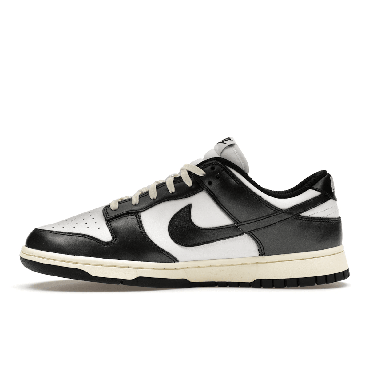 Nike Dunk Low Vintage Panda - Sneakerzone