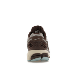 Nike Zoom Vomero 5 Earth Fossil - Sneakerzone