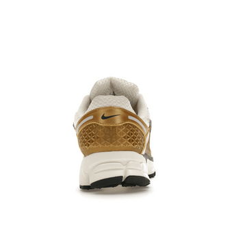 Nike Zoom Vomero 5 Metallic Gold - Sneakerzone