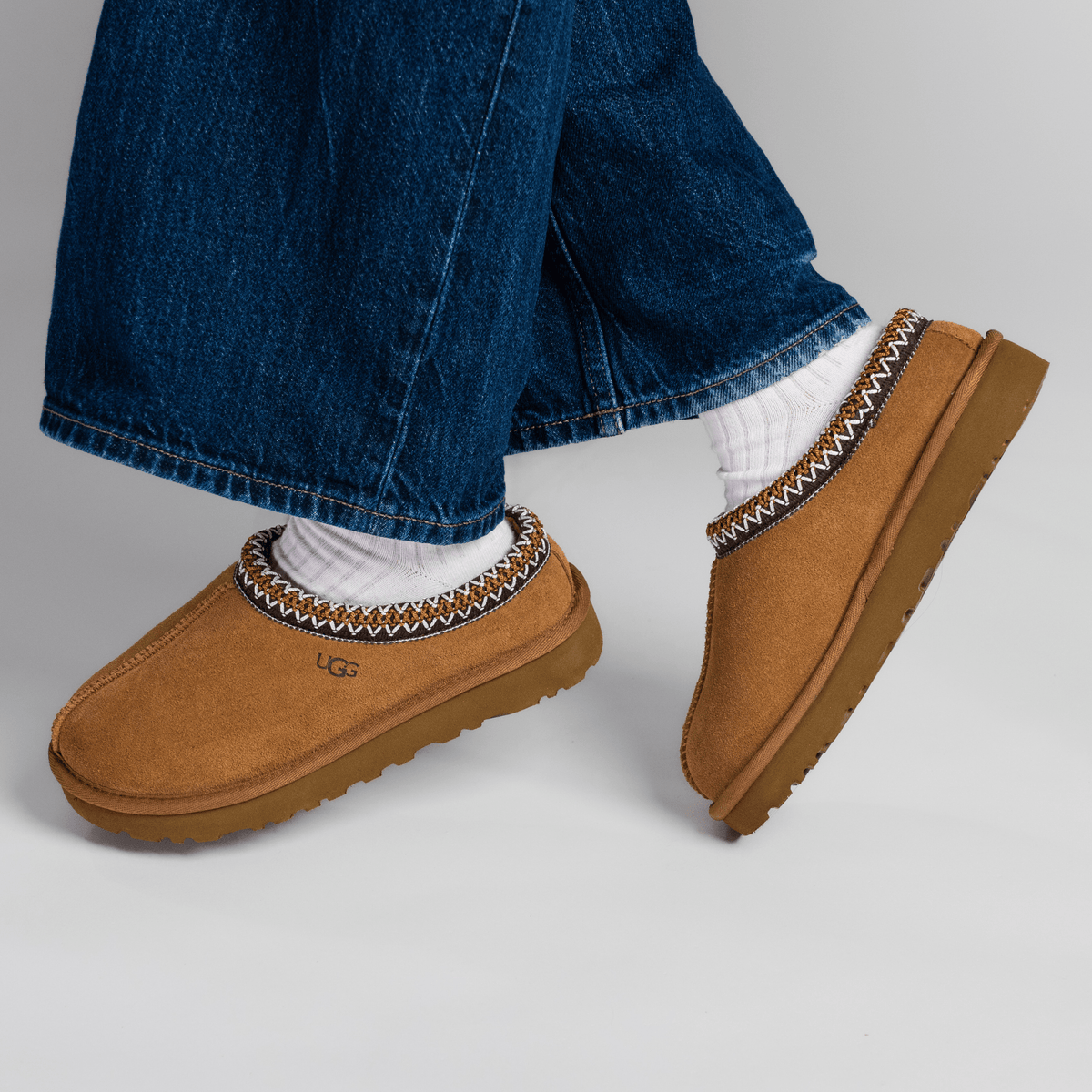 UGG Tasman Slipper Chestnut secondary image