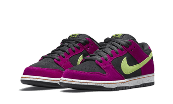 Dunk Low SB Red Plum - Sneakerzone