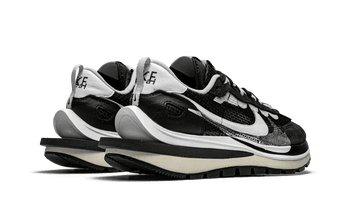 Sacai Vaporwaffle Black/White - Sneakerzone